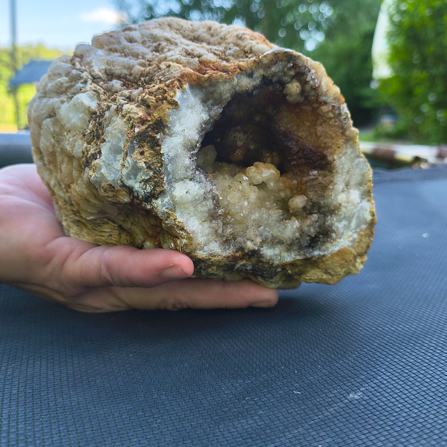Timeless Secrets Kentucky Geode – Cracked Pair 6.32 lb
