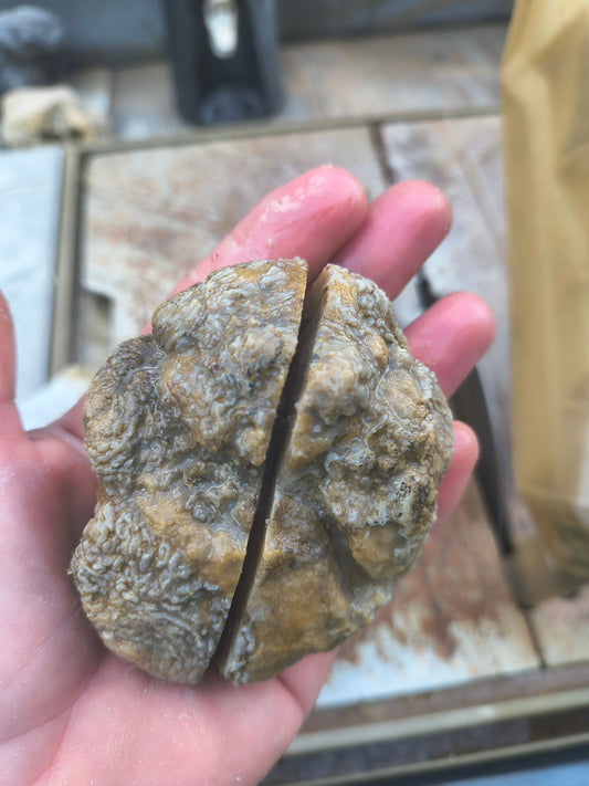 Fishing Creek Rocks – Clean Break Geodes – 10 lb Kentucky Geode Lot, TrueSplit Method