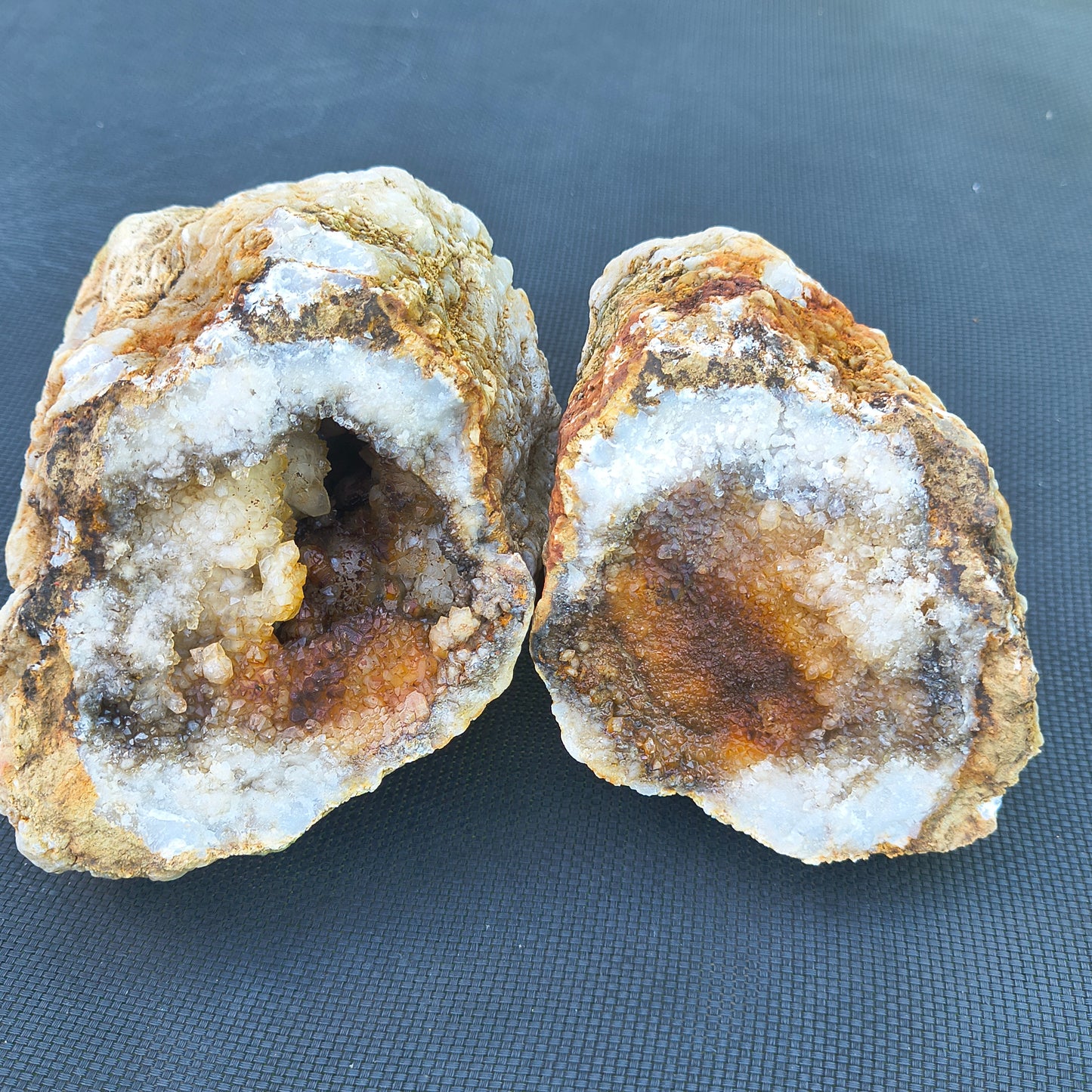 Timeless Secrets Kentucky Geode – Cracked Pair 6.32 lb